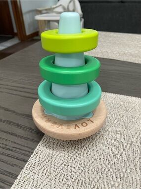 Lovevery Montessori Wobble Stacker